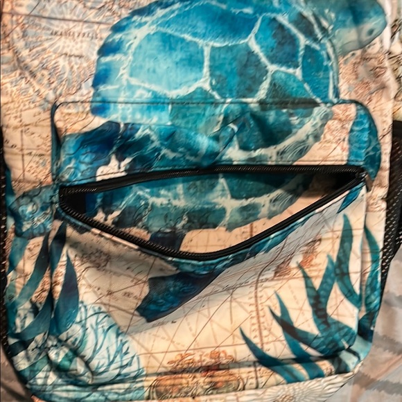 Sea Turtle Print Backpack - Picture 6 of 6